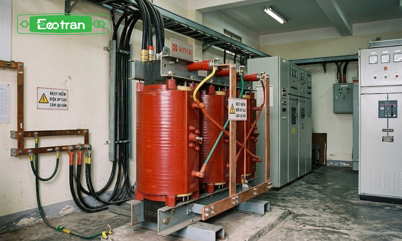 Máy biến áp khô